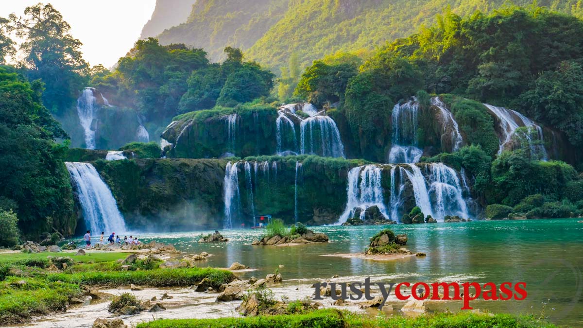 Ban Gioc Waterfall before the rains